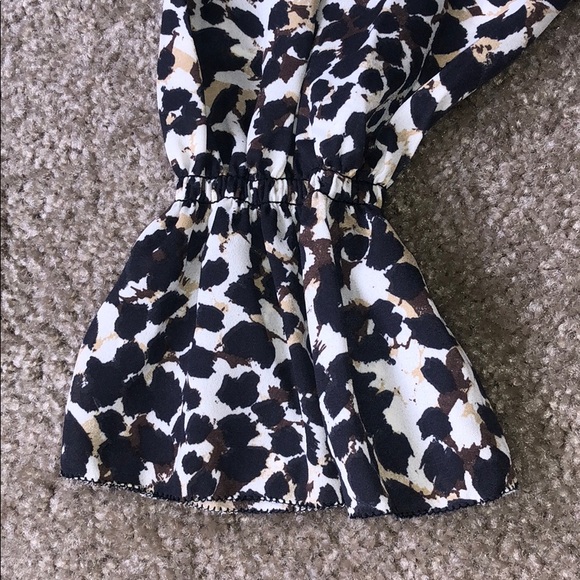 Sanctuary ruffle collar blouse new leopard S - Picture 4 of 6